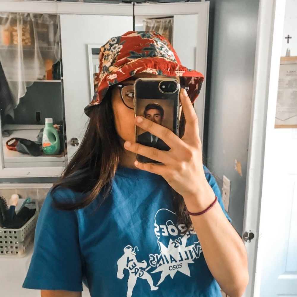 bucket hat